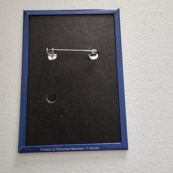 BUNDLE Disney Jiminy Cricket Earth Day 2003 - 2006 Environmentality Pin Back - Picture 14 of 16